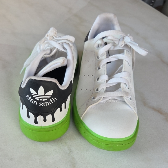 Adidas Stan Smith Black Drip with Green Soles Size 4 - Picture 1 of 9